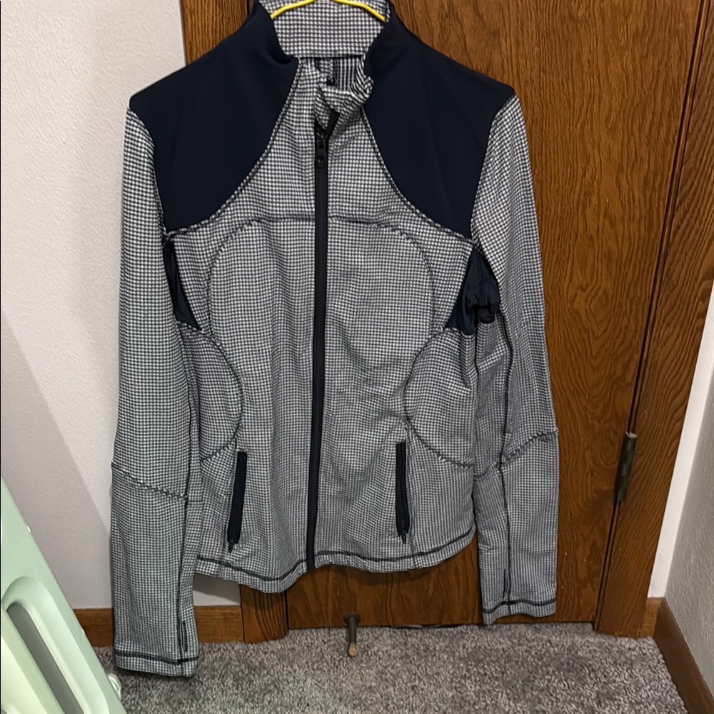 Women's Black and White Jacket